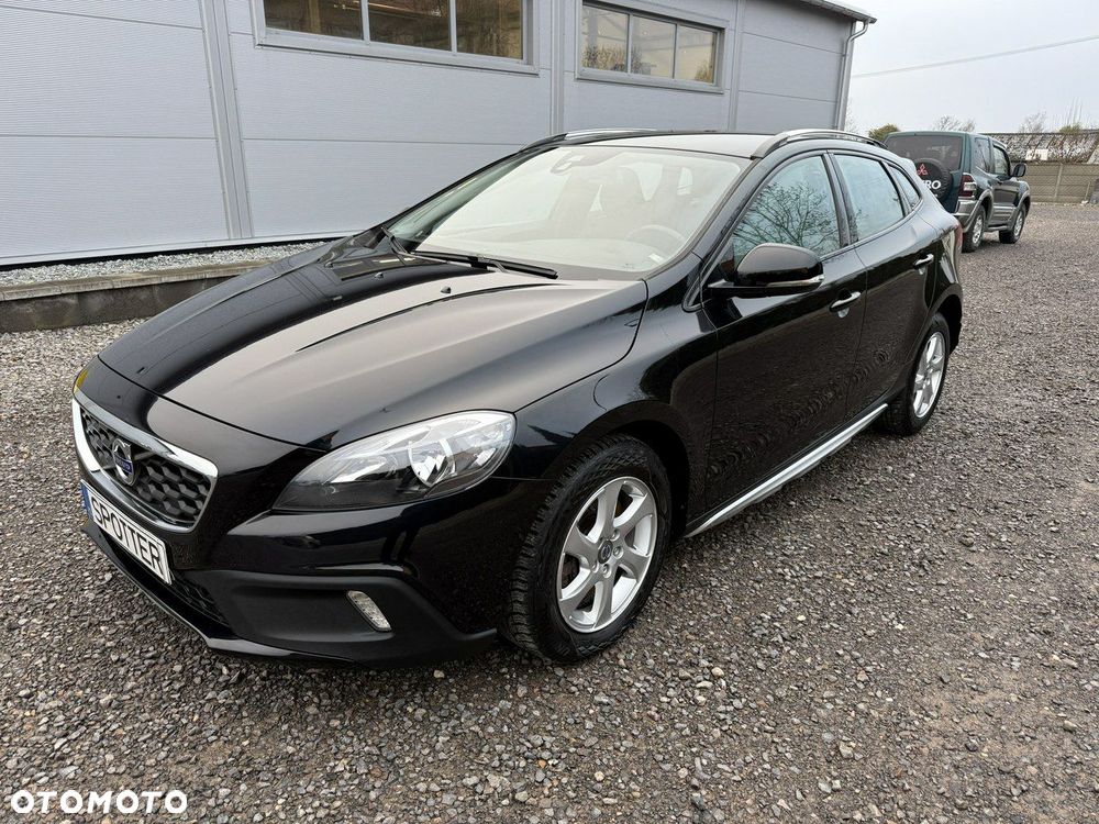 Volvo V40 Cross Country - 1