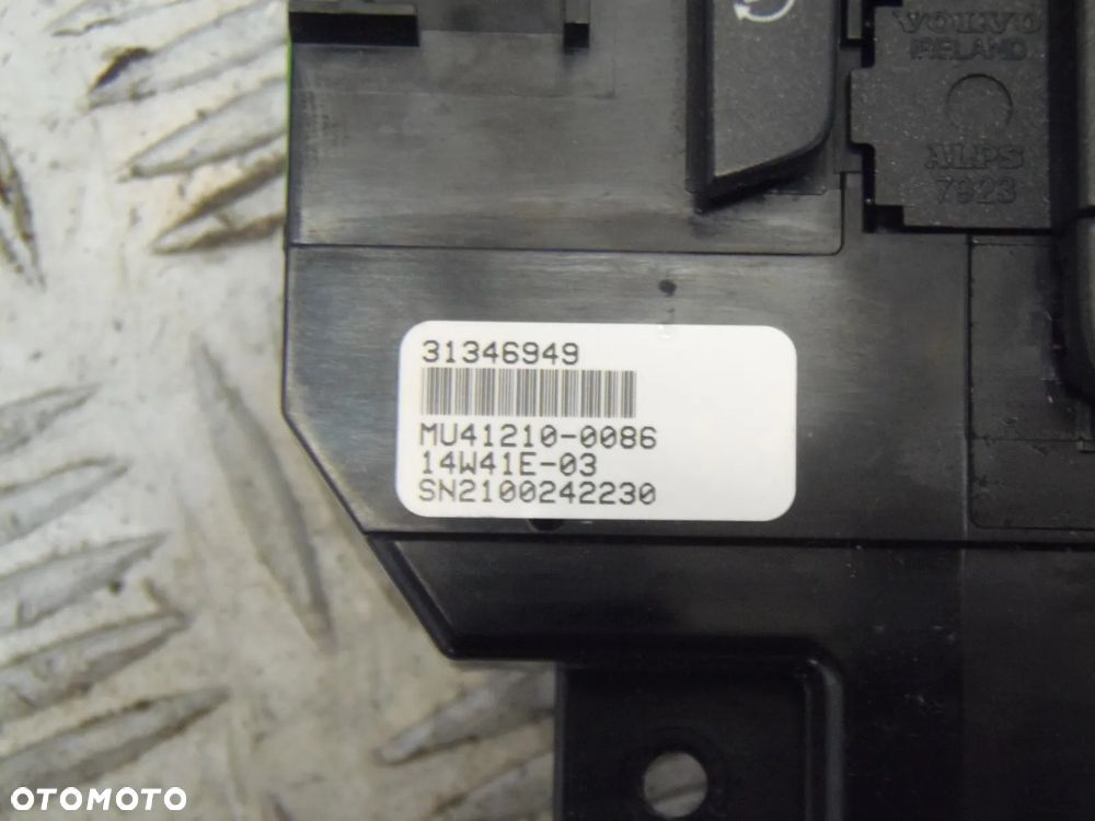 PANEL STEROWANIA KLIMY RADIA 31346949 VOLVO V40 D3 - 3