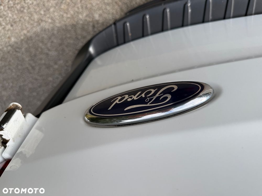 Ford TRANSIT CUSTOM - 21