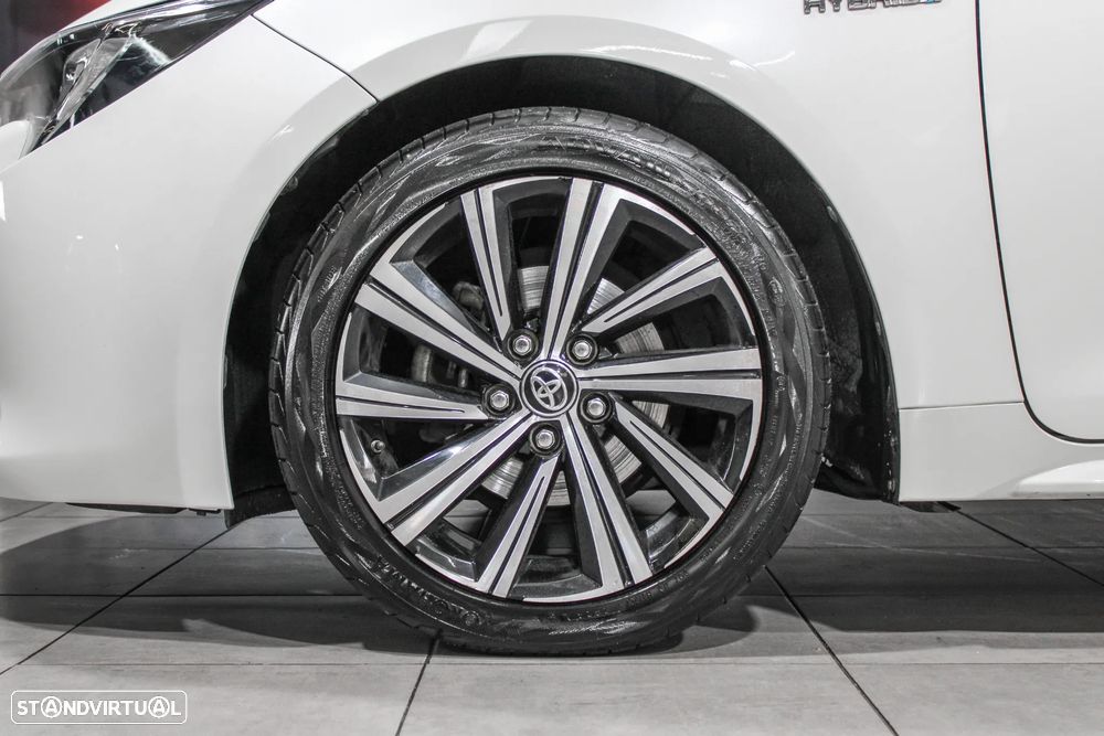 Toyota Corolla Touring Sports 1.8 Hybrid Comfort+P.Sport - 11