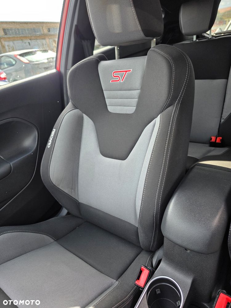 Ford Fiesta 1.6 EcoBoost ST - 20