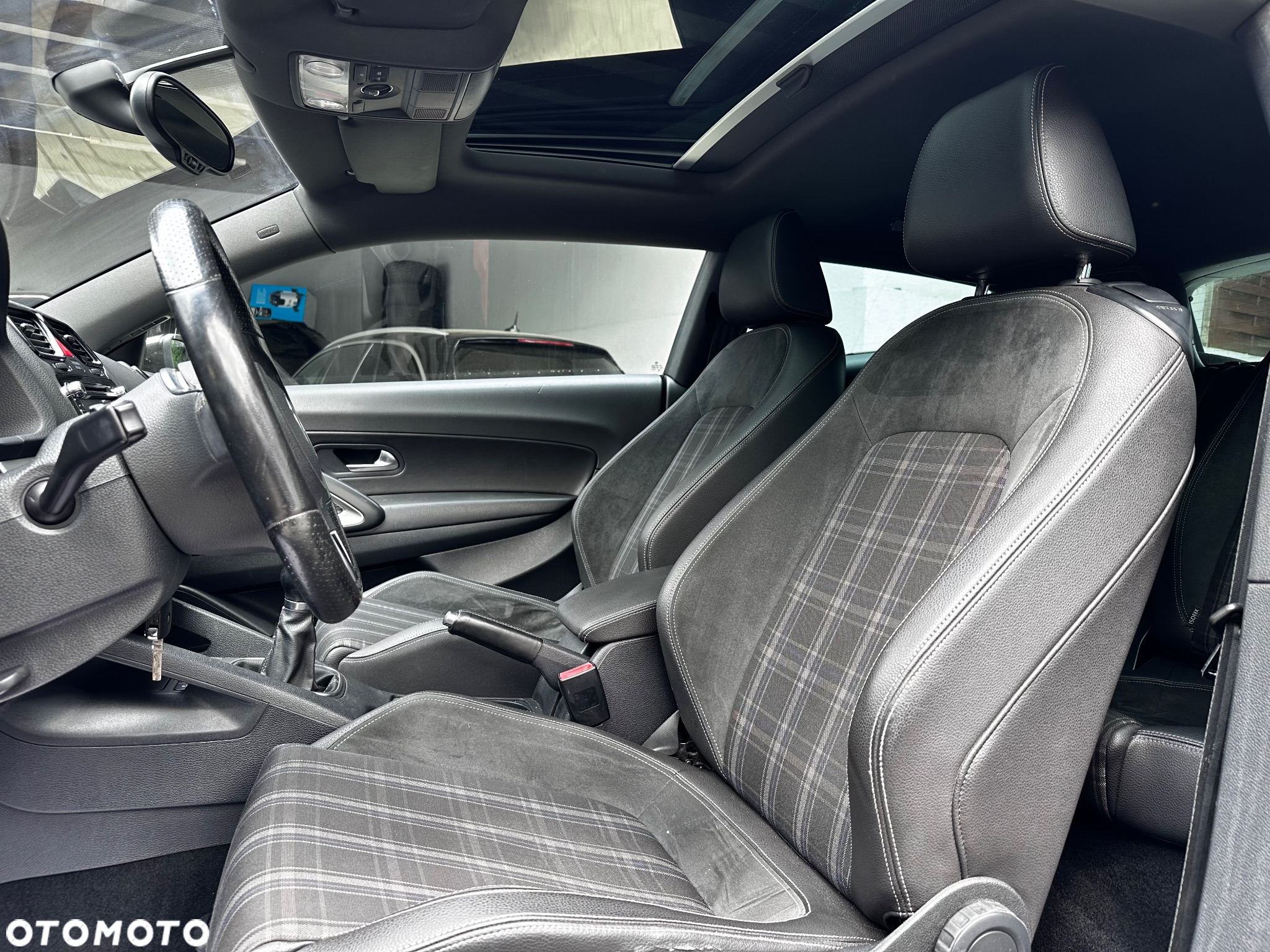 Volkswagen Scirocco 1.4 TSI BlueMotion Technology Edition - 17