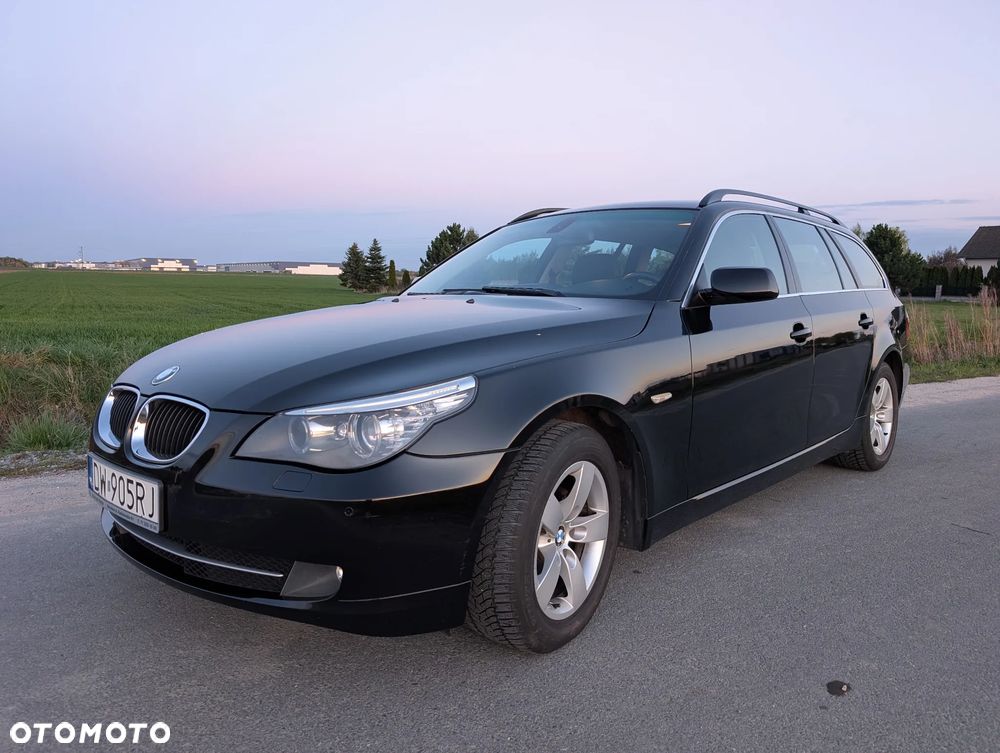 BMW Seria 5 520i - 1