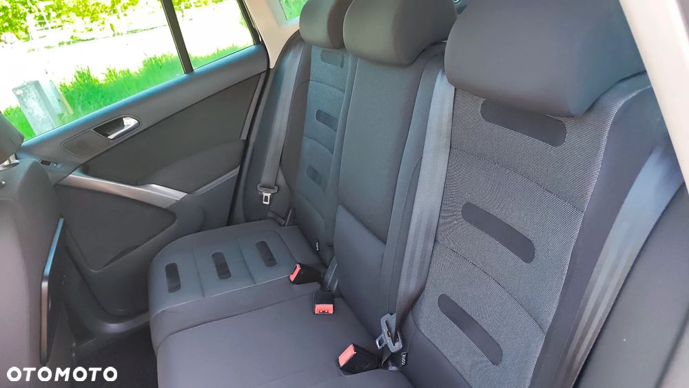 Volkswagen Tiguan 2.0 TDI 4Mot Sport DSG - 25