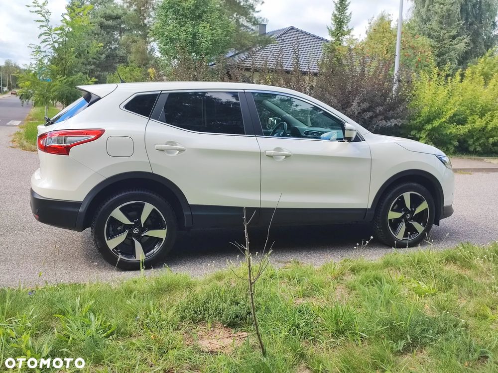 Nissan Qashqai 1.6 Tekna - 6