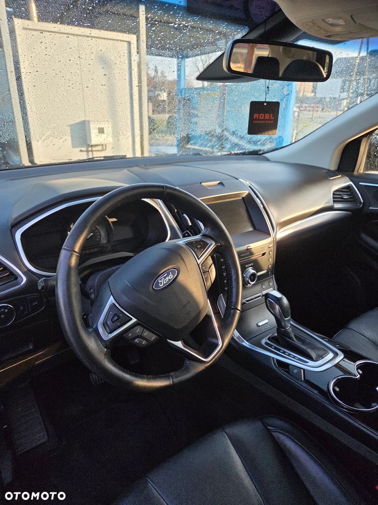 Ford Edge - 13