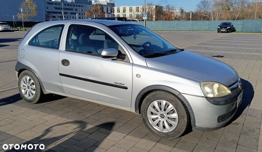 Opel Corsa 1.2 16V Comfort - 2