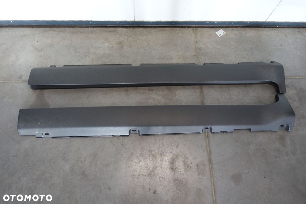 PRÓG NAKŁADKA PROGOWA PROGI FORD KUGA MK1 2012R PRAWA LEWA - 1