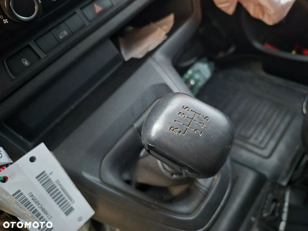 Toyota PROACE - 14