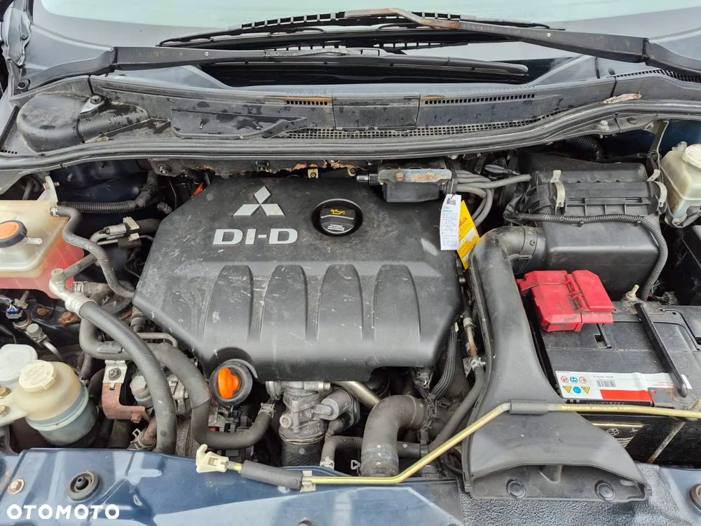 Mitsubishi Grandis 2.0 DI-D 7-Sitzer Intense - 14