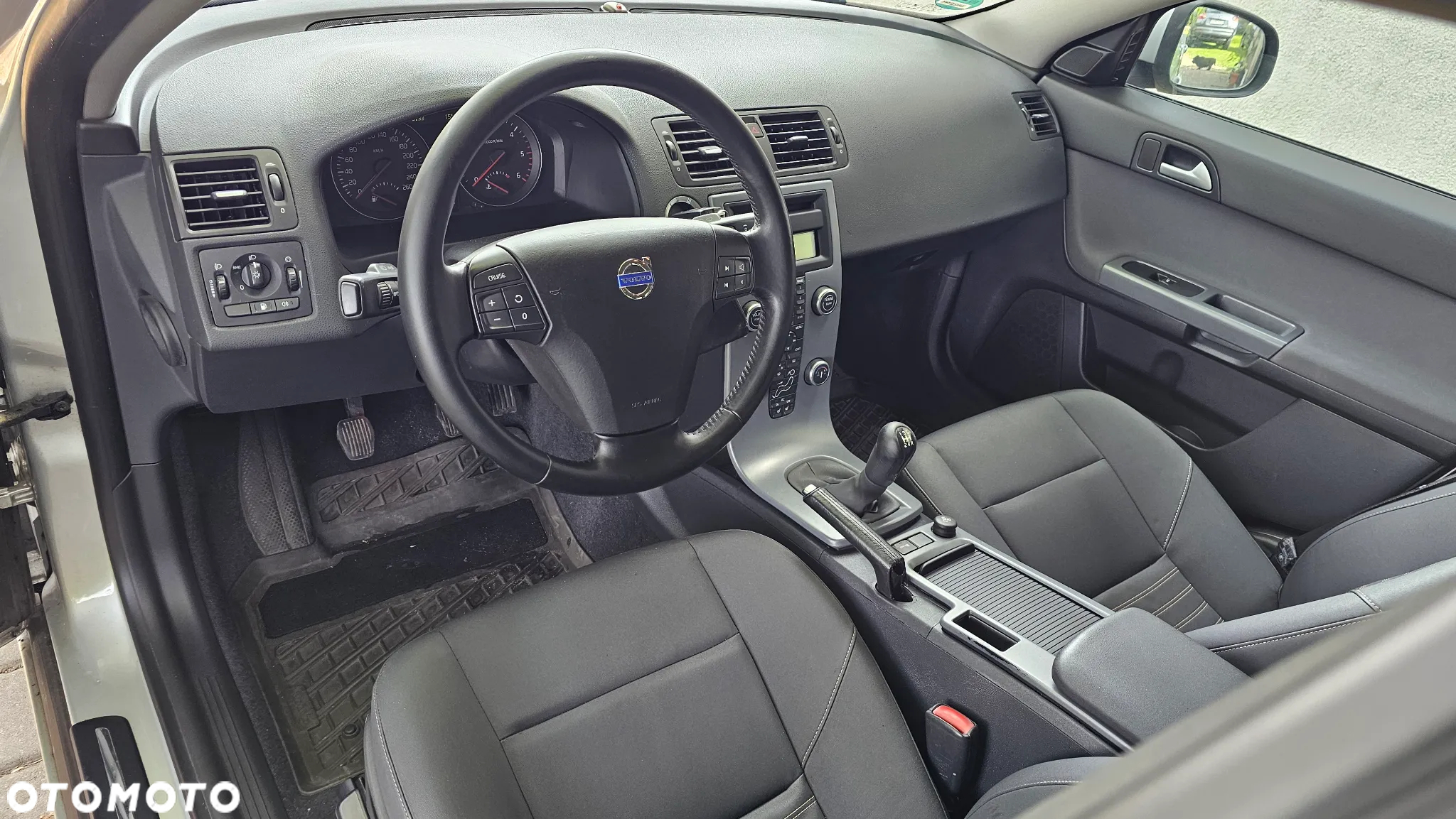 Volvo V50 - 15