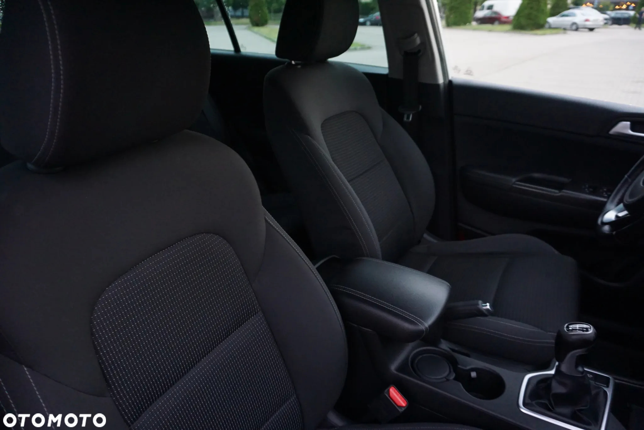 Kia Sportage 1.6 GDI 2WD Attract - 19
