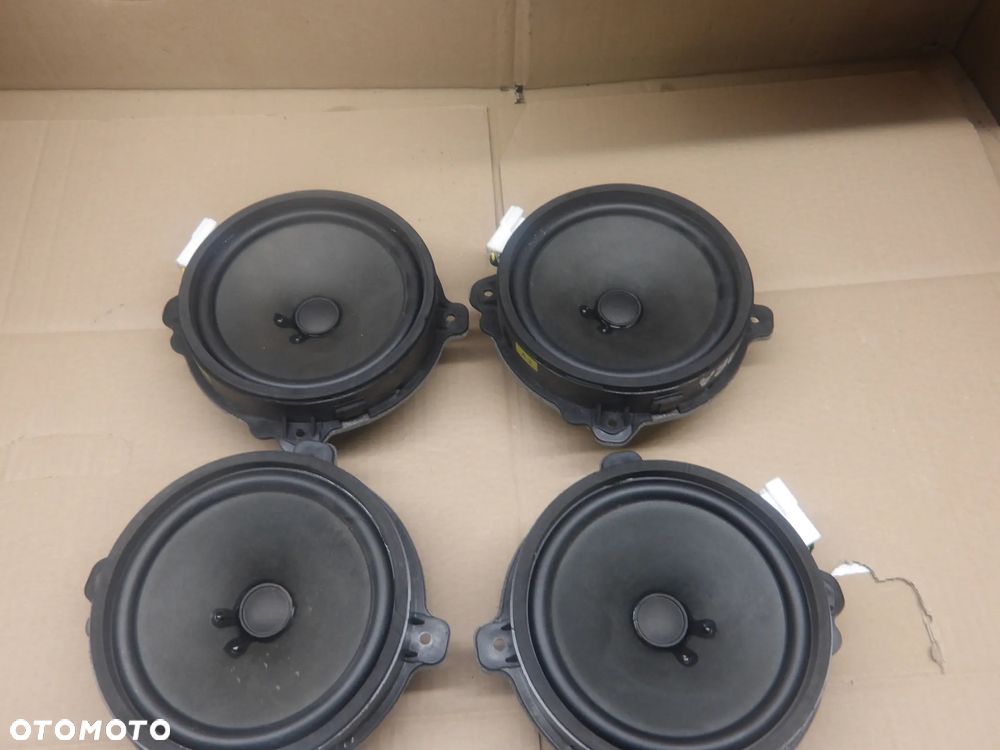 OPEL ANTARA 2.2D 06-10 GŁOŚNIK PRAWY LEWY TYŁ 25907870 25907871 - 16