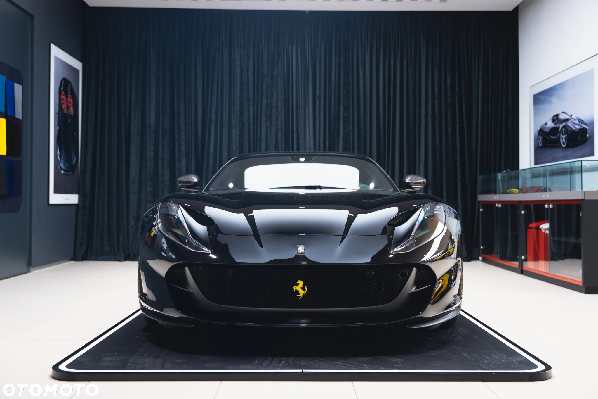 Ferrari 812 Superfast - 2