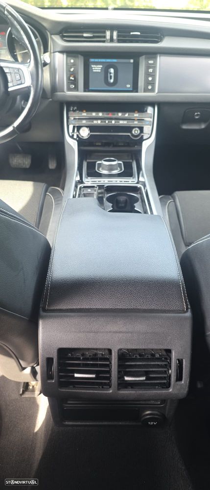 Jaguar XF Sportbrake 20d AWD Aut. R-Sport - 22