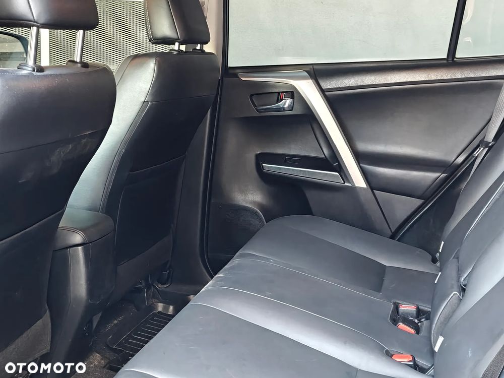 Toyota RAV4 Hybrid Premium 4x2 - 20
