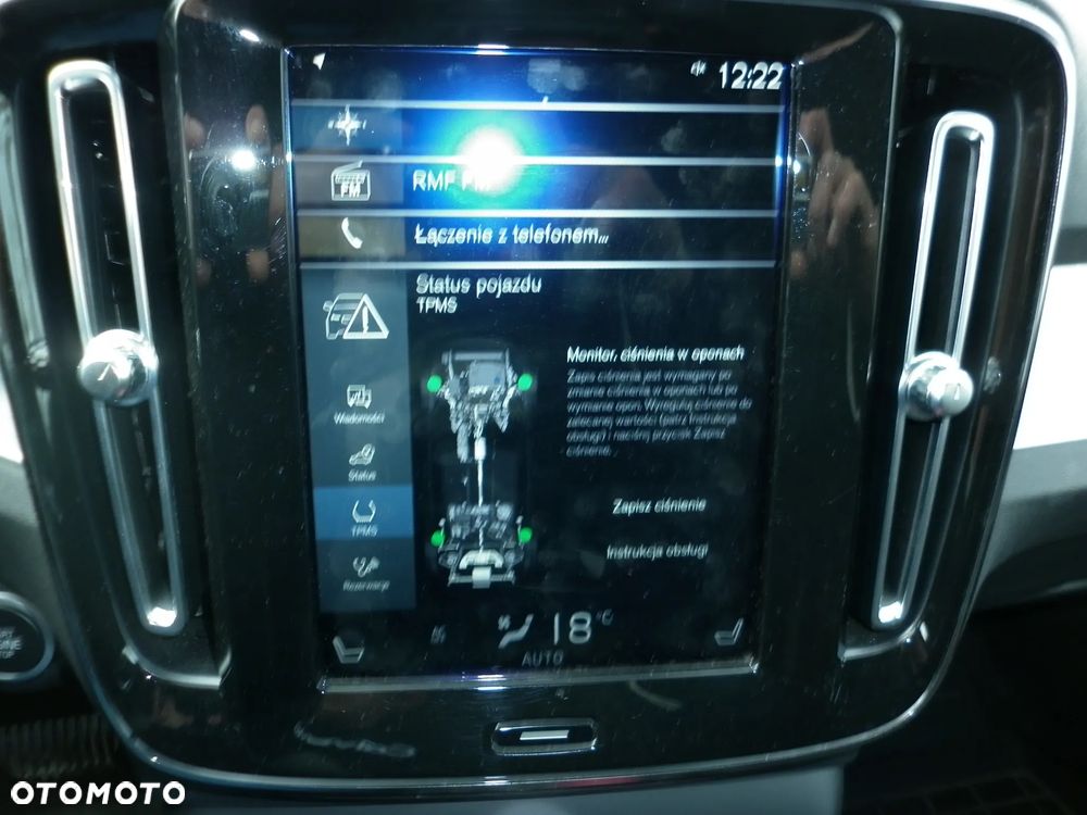 Volvo XC 40 D3 AWD Geartronic Momentum Pro - 20