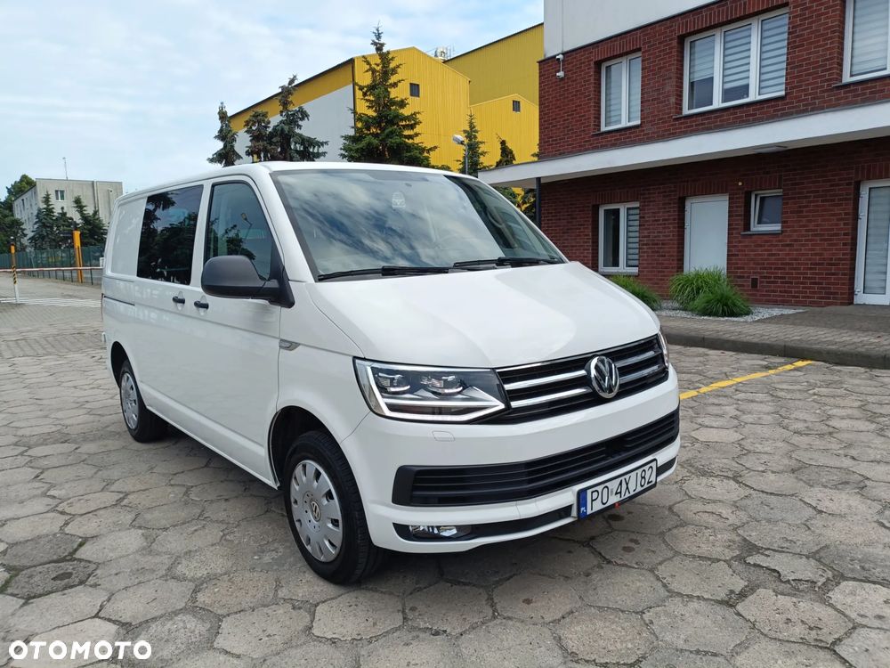 Volkswagen Transporter - 1