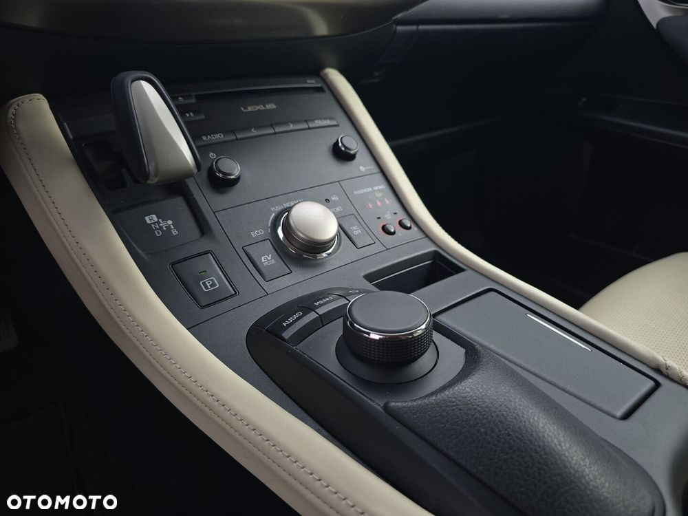 Lexus CT 200h Elegance EU6 - 14