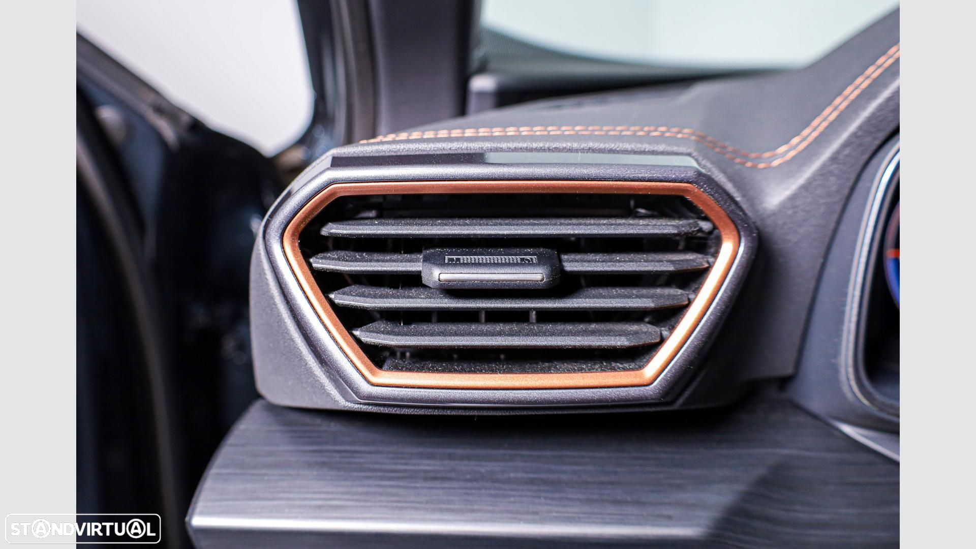 Cupra Formentor 1.4 e-Hybrid Base DSG - 10