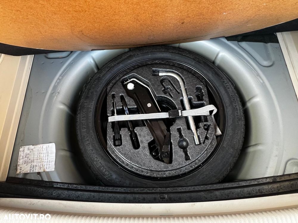 Volkswagen Golf Plus - 30