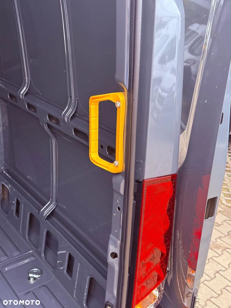 Iveco Daily Furgon 35S18HV MAXI - OD RĘKI - PROMOCJA - 13