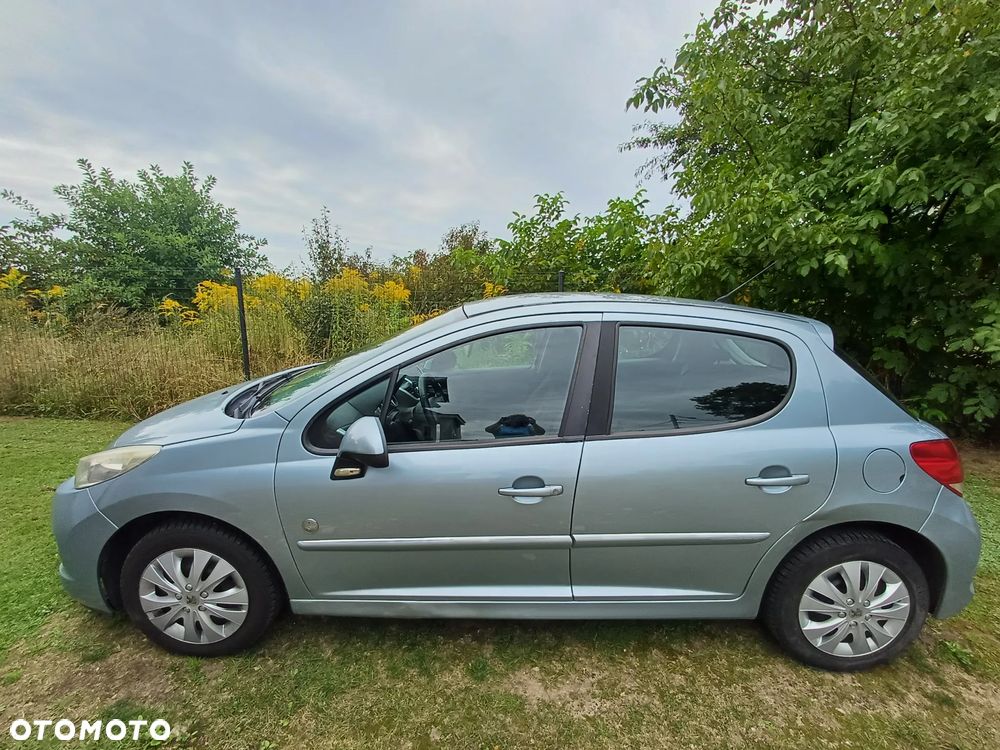 Peugeot 207 - 2