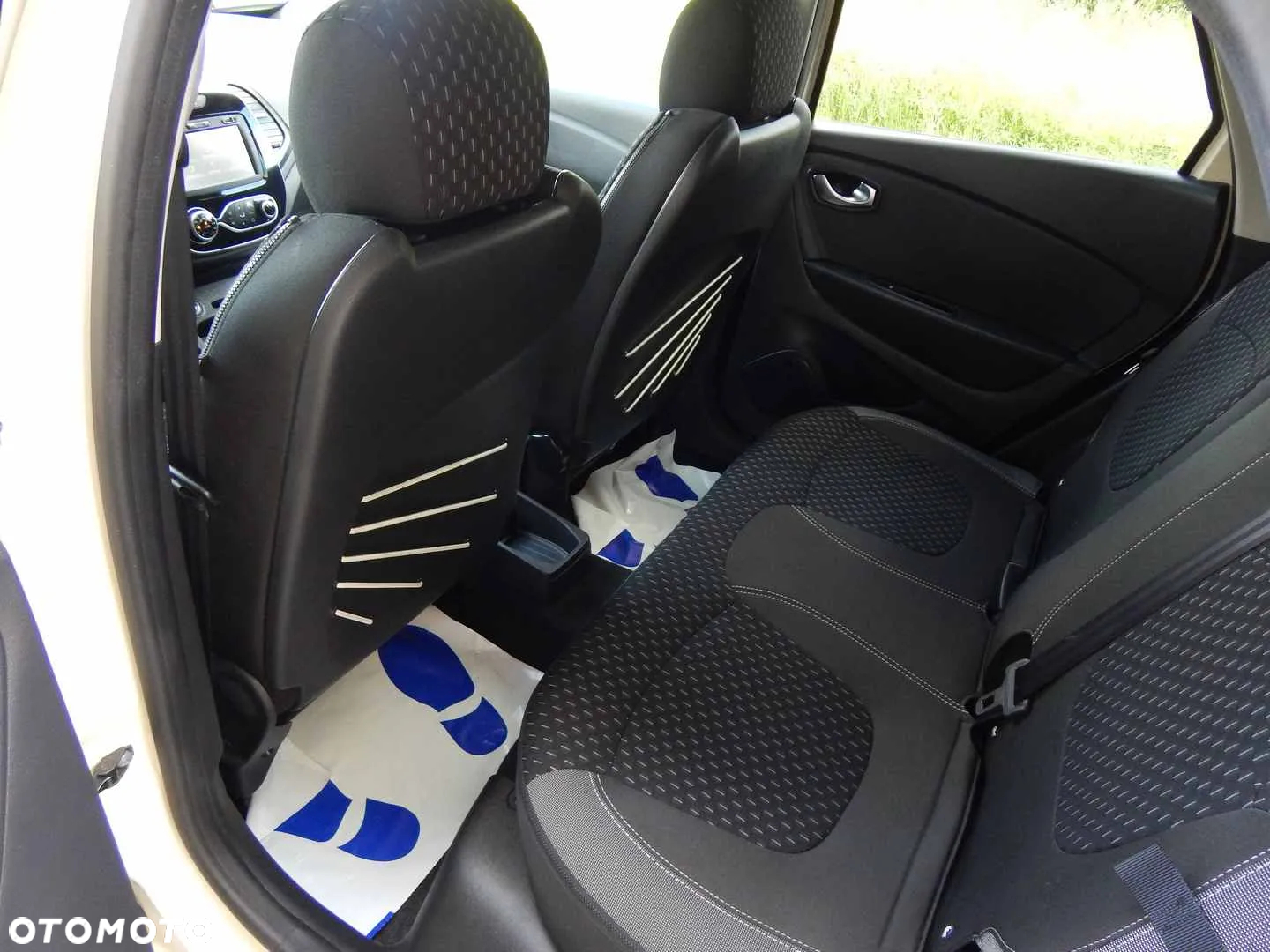 Renault Captur 1.2 Energy TCe Intens - 10