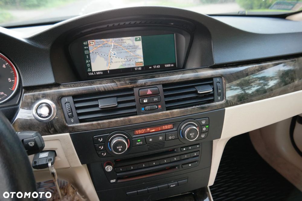 BMW Seria 3 - 24