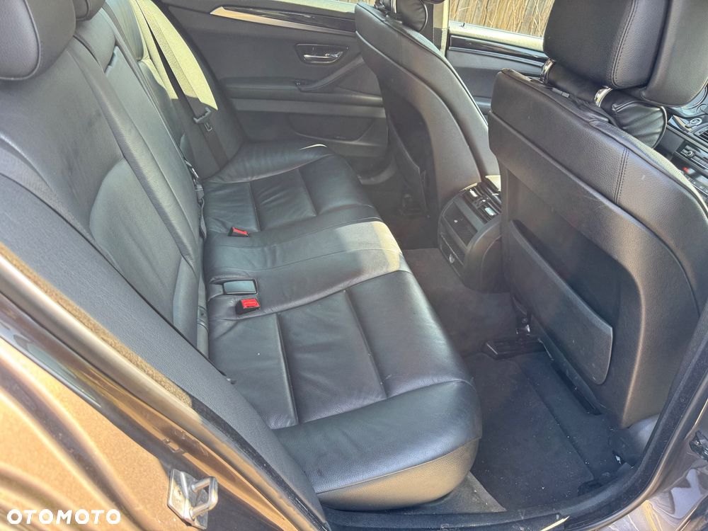 BMW Seria 5 520d Sport-Aut - 13