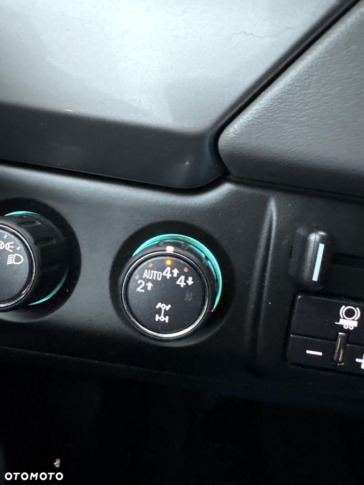 Chevrolet Tahoe - 13