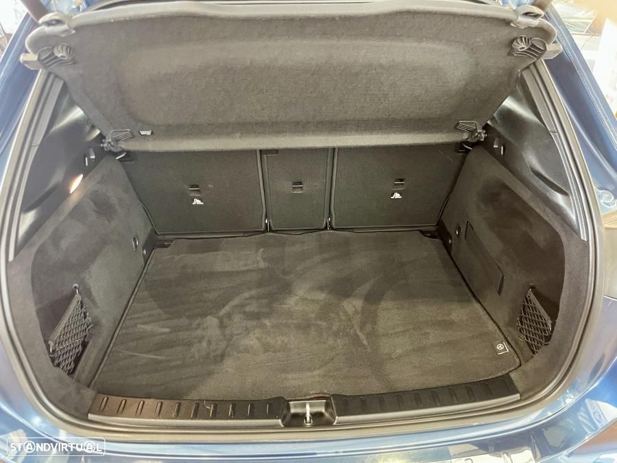 Mercedes-Benz GLA 250 e 8G-DCT Progressive - 42