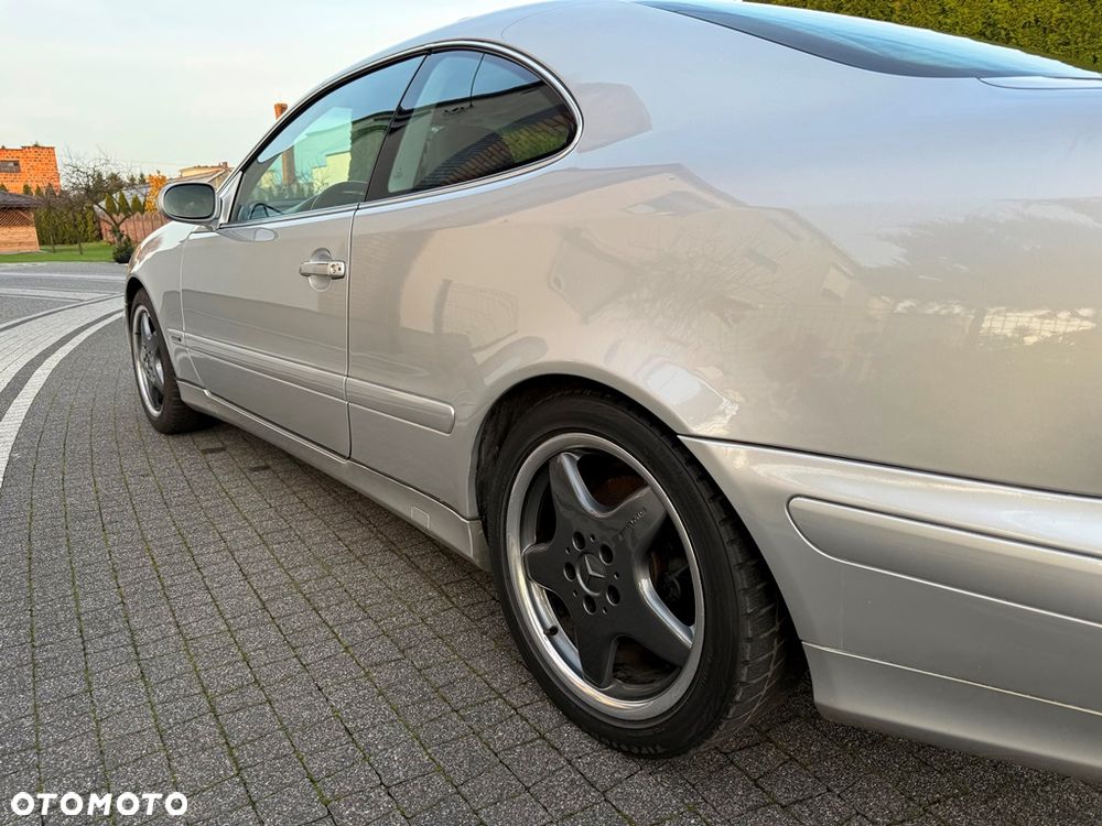 Mercedes-Benz CLK 320 - 15