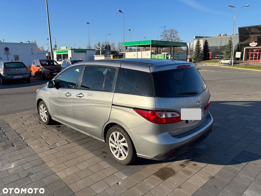 Mazda 5 - 6