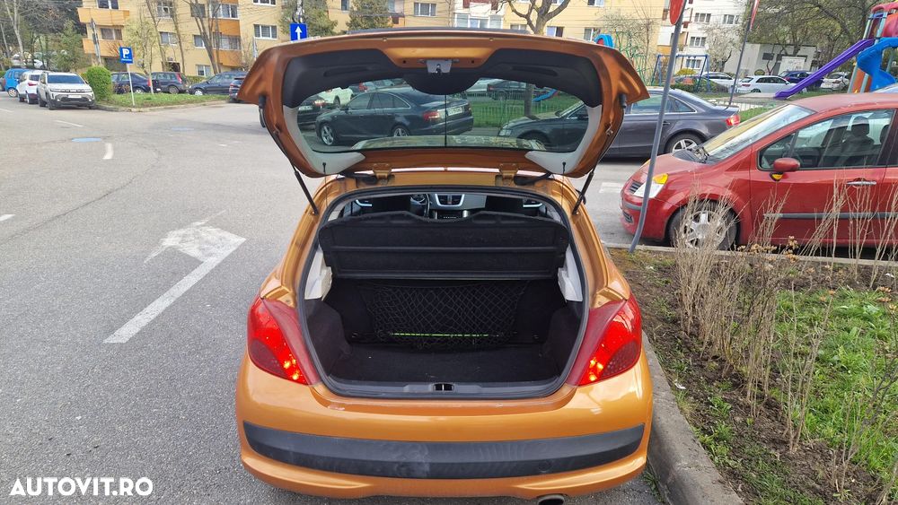 Peugeot 207 1.6HDI Sport - 5