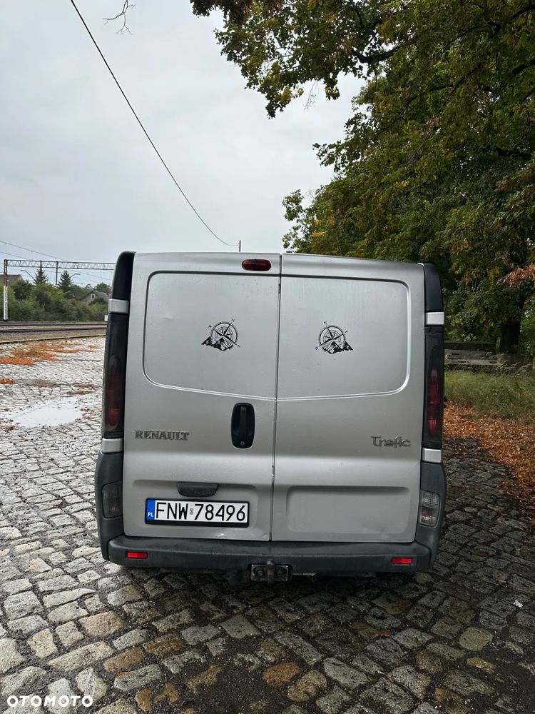 Renault Traffic - 3