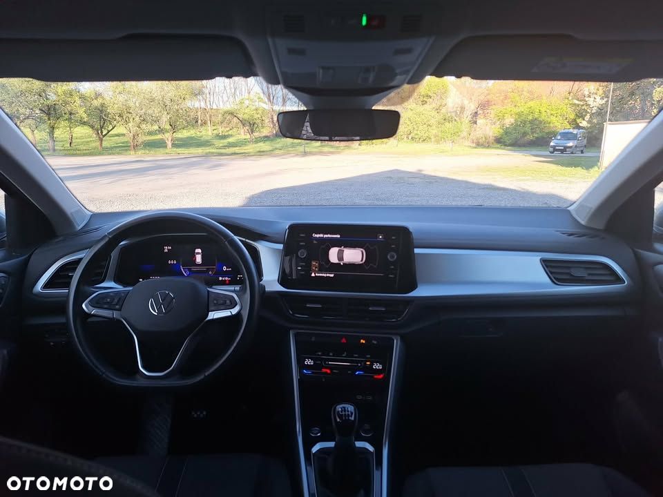 Volkswagen T-Roc - 15