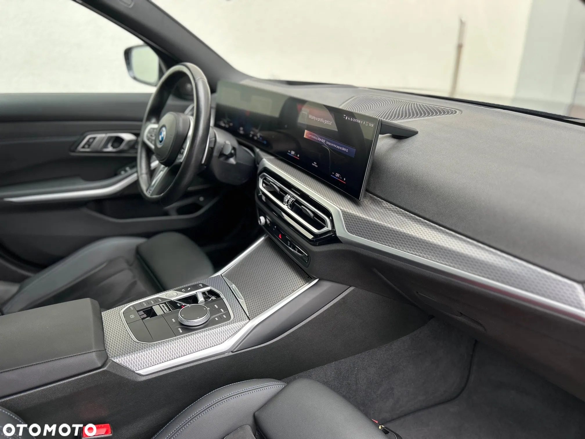 BMW Seria 3 330e - 14