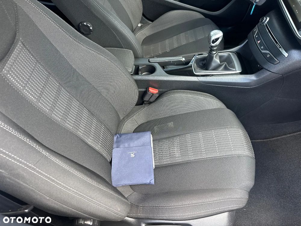 Peugeot 308 1.6 BlueHDi Active S&S - 16