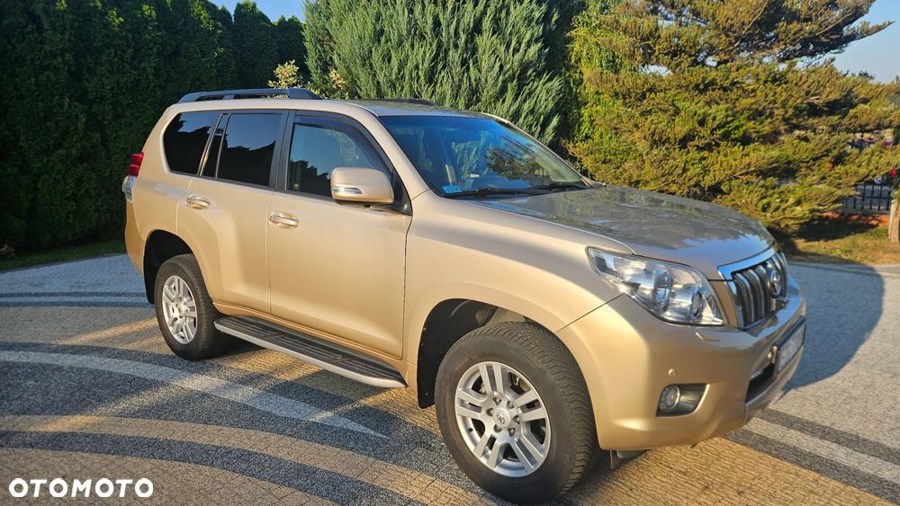 Toyota Land Cruiser LC 3.0 D-4D Prestige - 2
