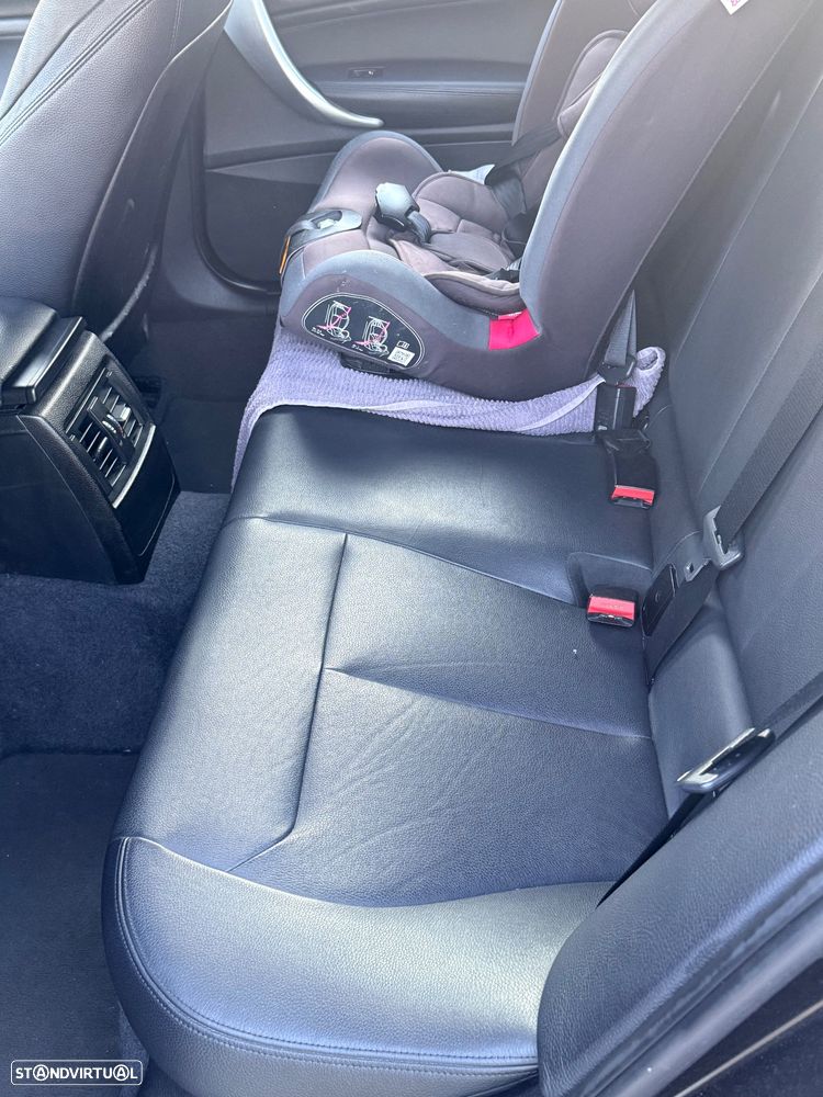 BMW 118 d Sport Line - 11