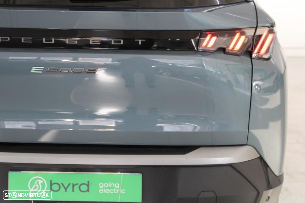 Peugeot E-5008 73 kWh Allure - 8