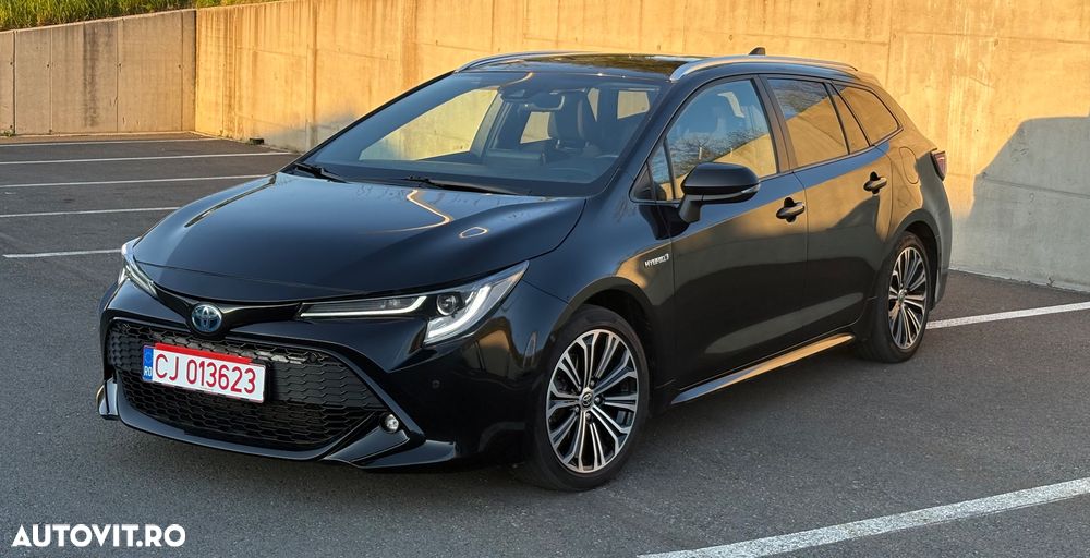 Toyota Corolla 1.8 Hybrid Team Deutschland - 2