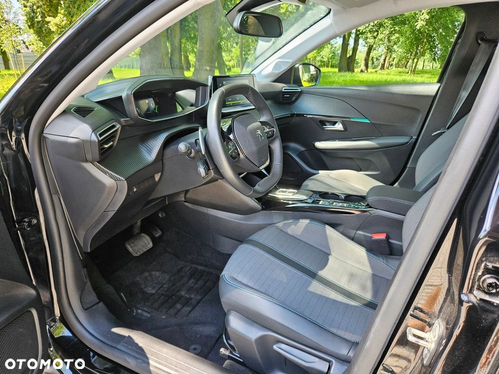 Peugeot 208 - 9