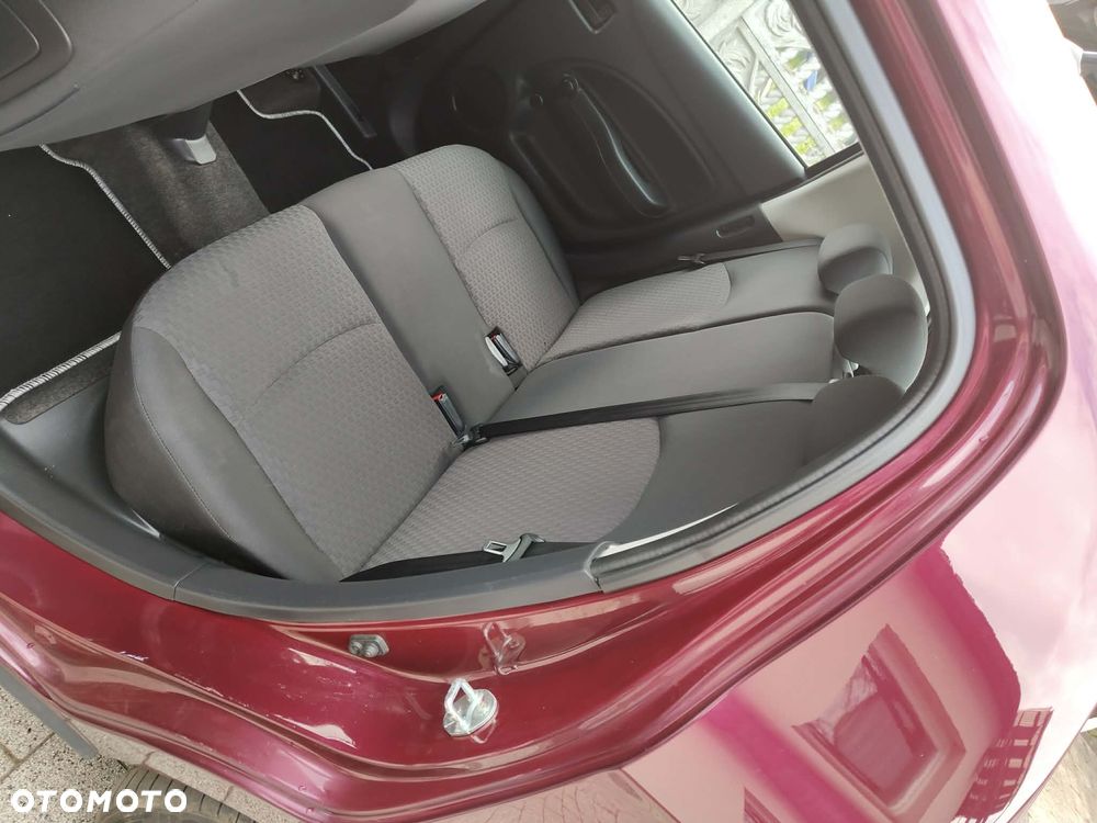 Mitsubishi Space Star 1.0 - 10