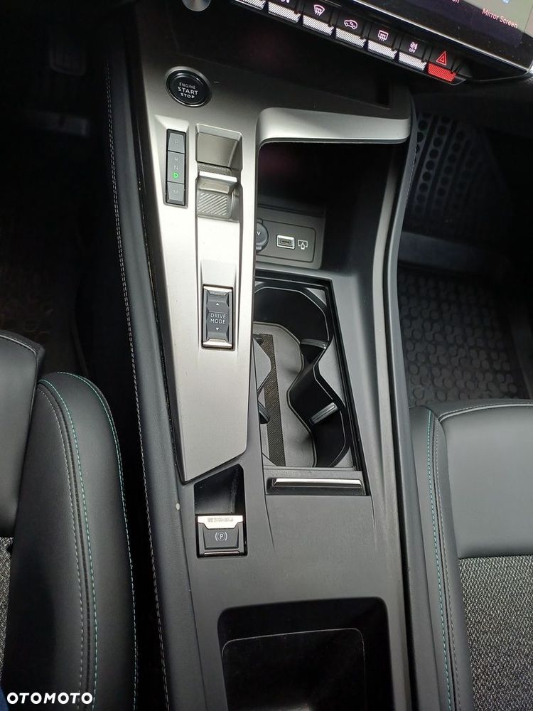Peugeot 308 - 16