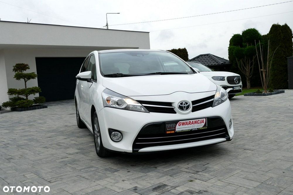 Toyota Verso 1.6 D-4D Premium - 21