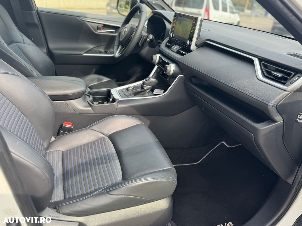 Toyota RAV4 2.5 Hybrid VVT-iE 4x4 Luxury Premium - 24