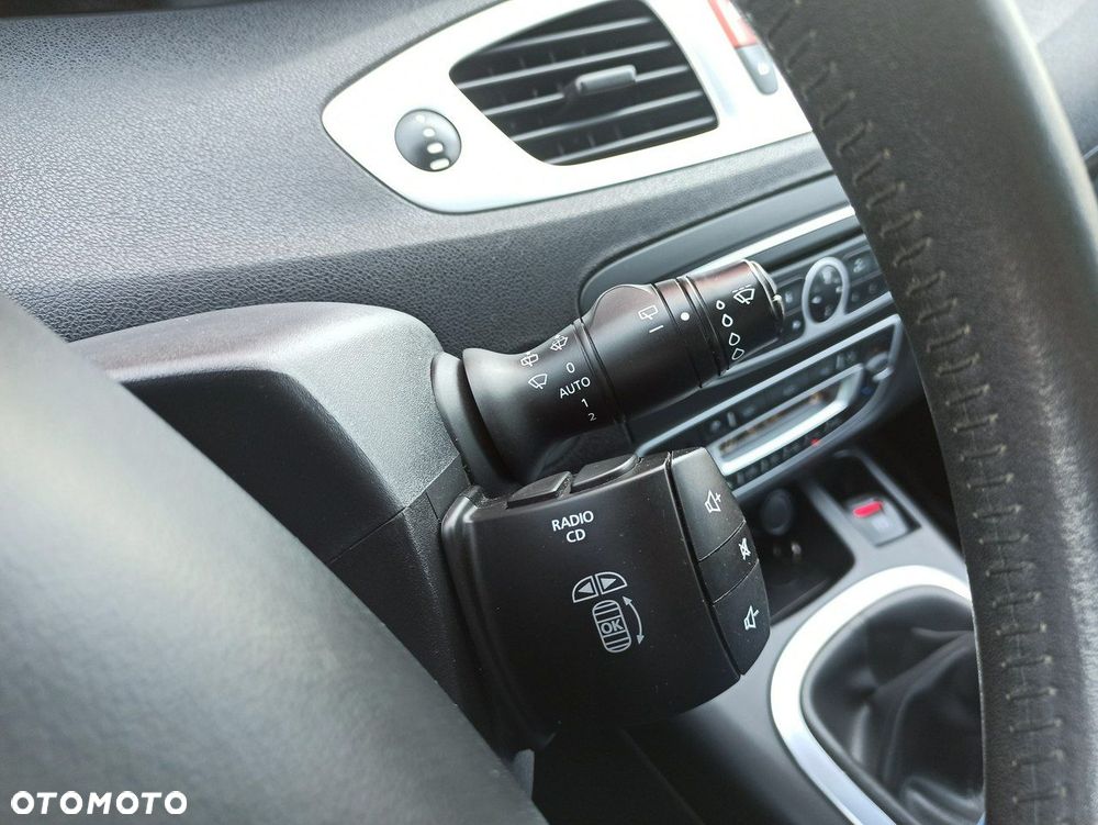 Renault Scenic 1.4 16V TCE Expression - 20