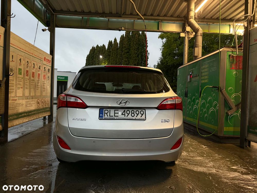 Hyundai i30 1.4 CRDi Classic + - 9
